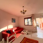 Villa Joli - 3 X Spacious Houses With Yard & Parking In Central Vlore