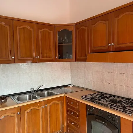 Joli - 120sqm - 3 Bedroom - 2 Baths House With Yard & Parking In *