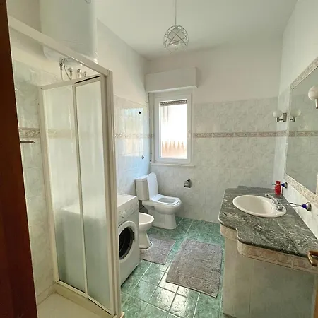 Joli - 120sqm - 3 Bedroom - 2 Baths House With Yard & Parking In