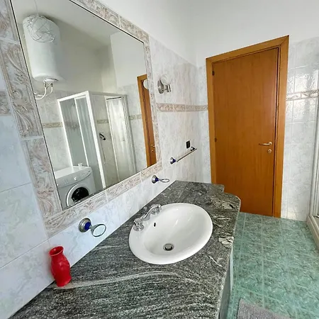 Joli - 120sqm - 3 Bedroom - 2 Baths House With Yard & Parking In *