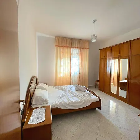 Joli - 120sqm - 3 Bedroom - 2 Baths House With Yard & Parking In *