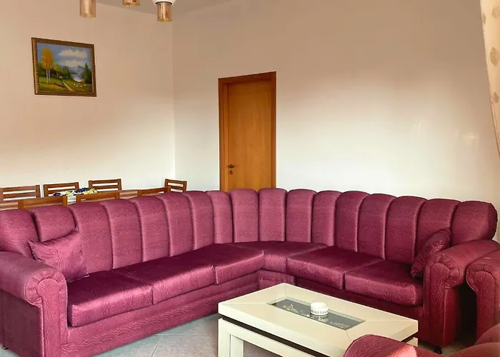 Nyaraló Joli - 120sqm - 3 Bedroom - 2 Baths House With Yard & Parking In *