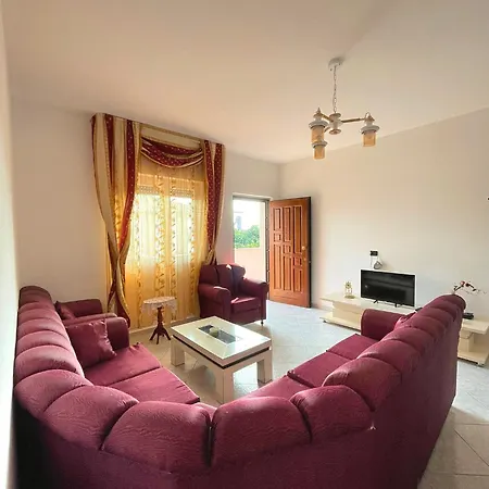 Joli - 120sqm - 3 Bedroom - 2 Baths House With Yard & Parking In