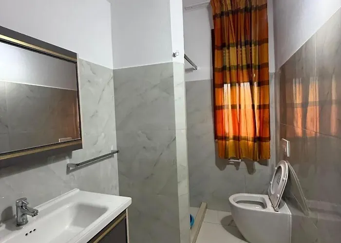 Holiday home Villa Joli - 3 X Spacious Houses With Yard & Parking In Central Vlore *